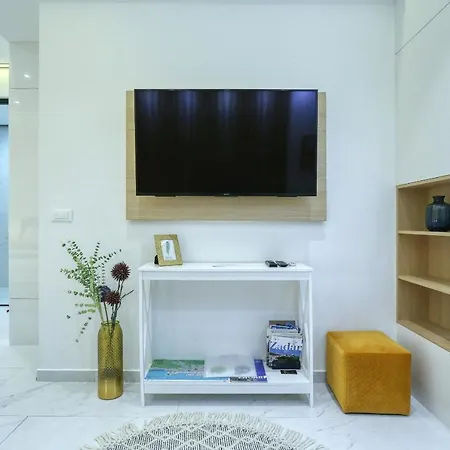 Rino Luxury 자다르